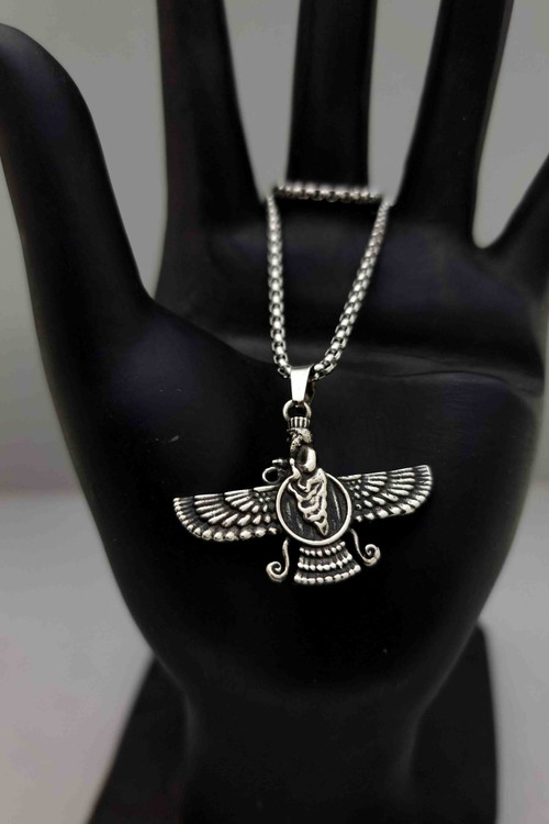 گردنبند فروهر