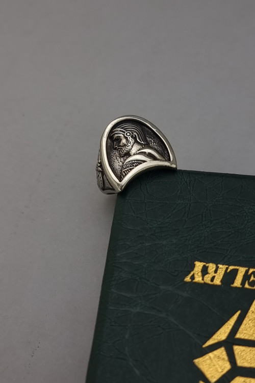 انگشتر کوروش بزرگ