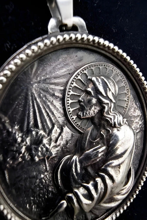 گردنبند مسیح