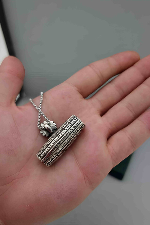 گردنبند کوروش بزرگ