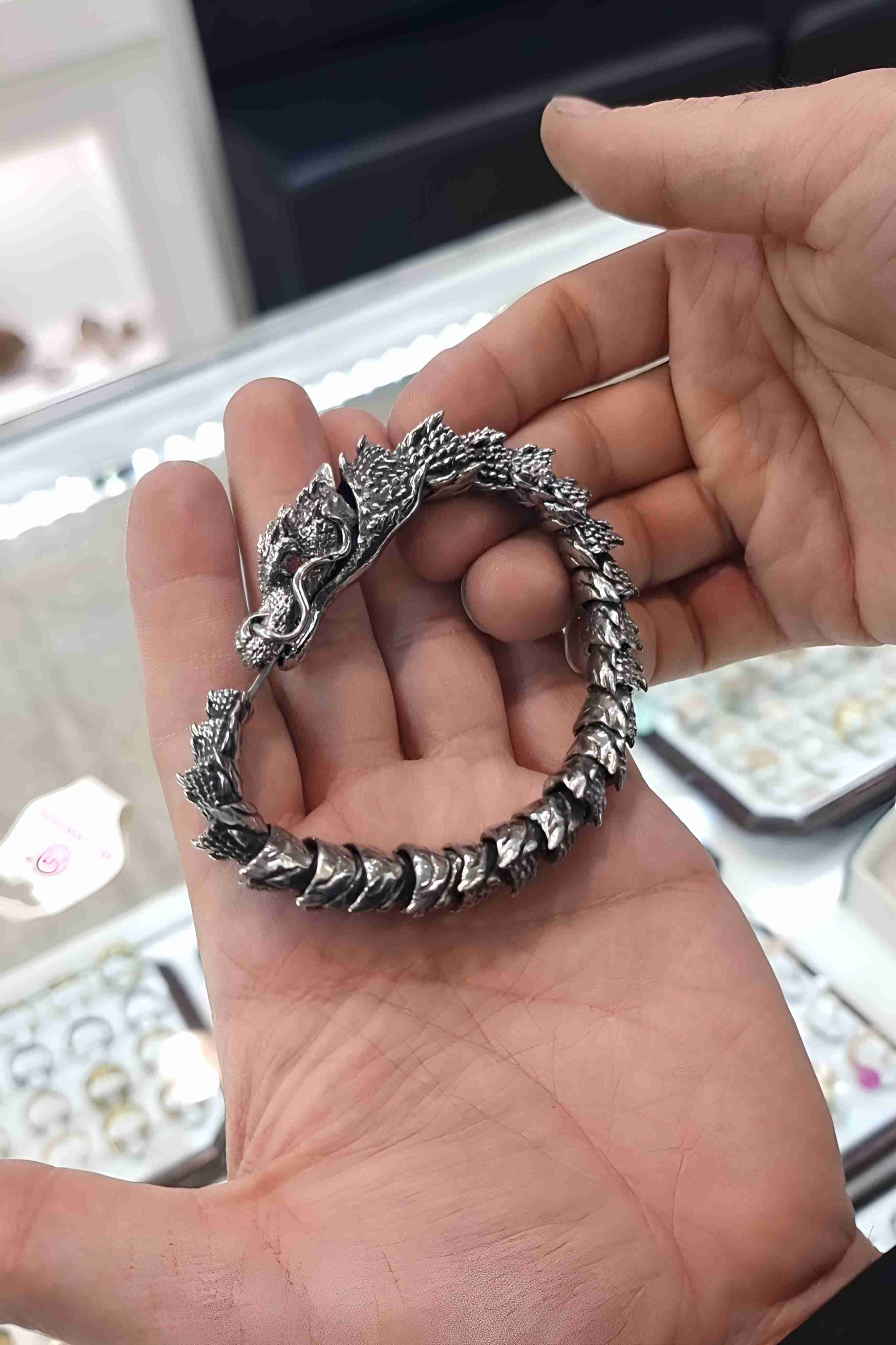 دستبند اژدها