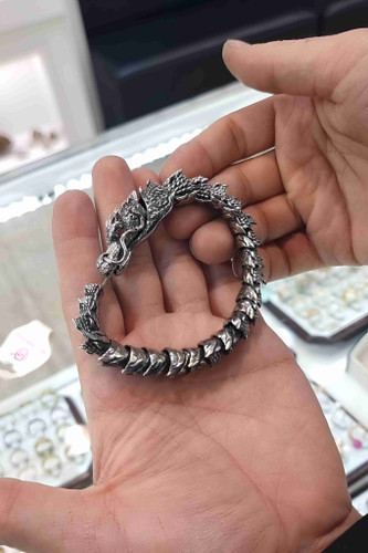 دستبند اژدها