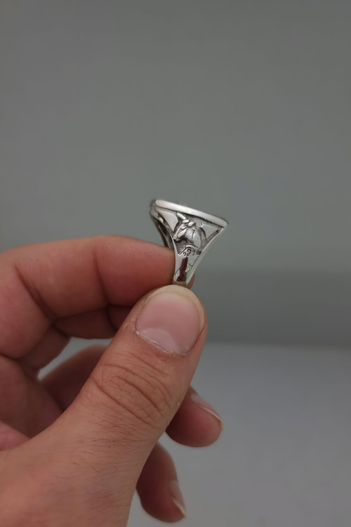 انگشتر کوروش هخامنشی