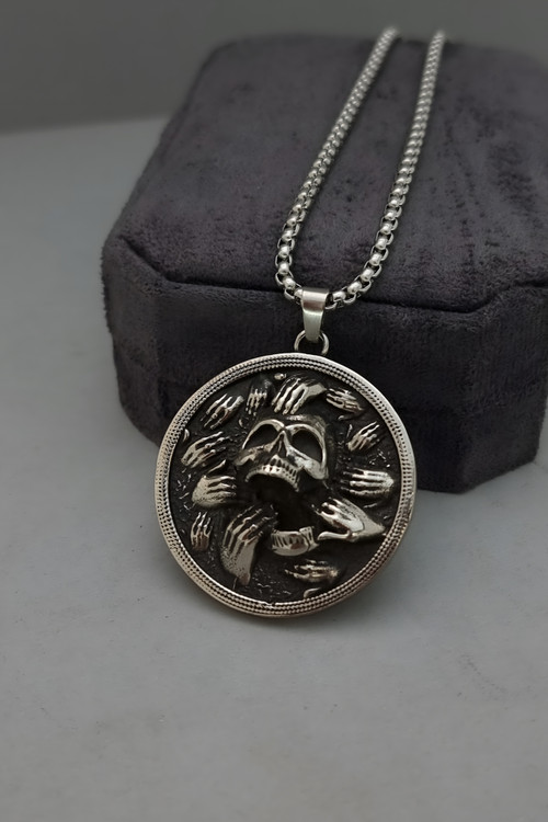 گردنبند اسکلت