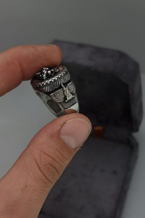 انگشتر شیر خورشید