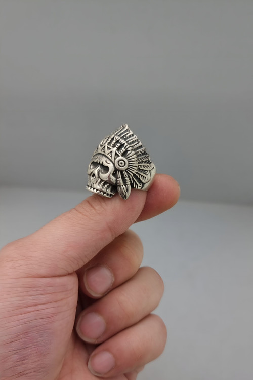 انگشتر سرخ پوست