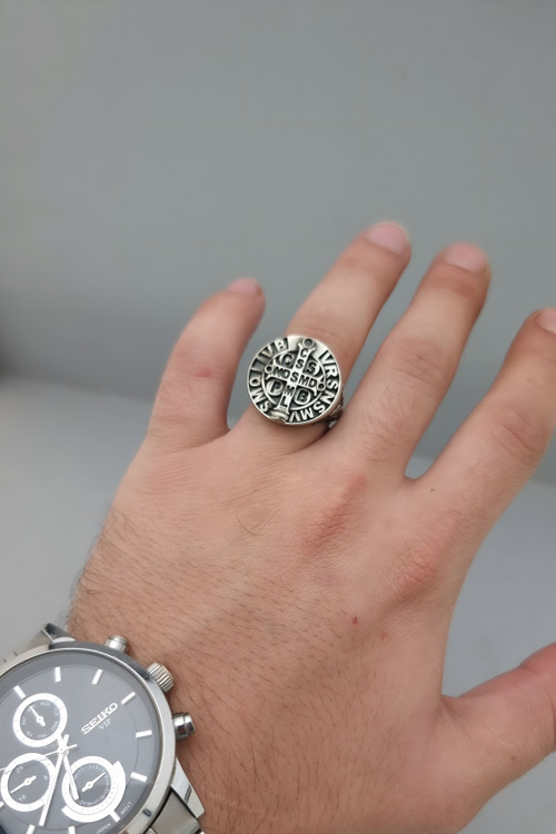 انگشتر کنستانتین