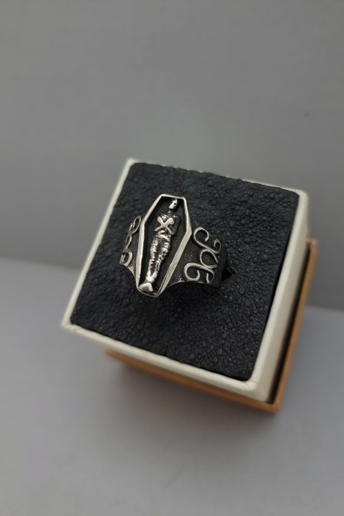 انگشتر تابوت