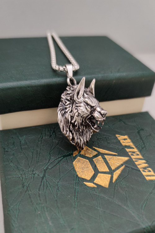 گردنبند گرگ