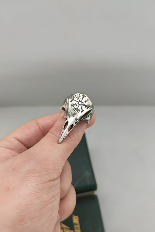 انگشتر وایکینگ